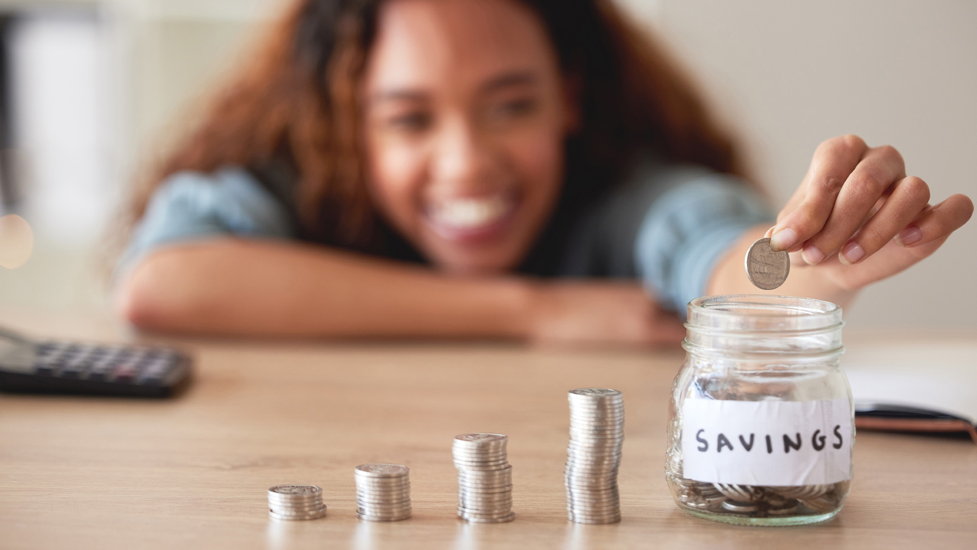 How to Train Your Brain to Actually Enjoy Saving