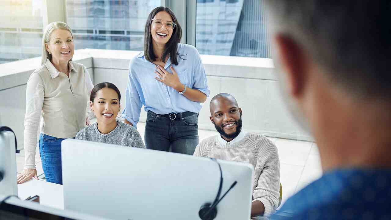 How to Communicate with a Boss Who Only Speaks in Bullet Points