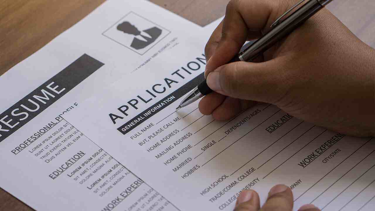 7 Resume Tweaks That Instantly Make You Look More Experienced