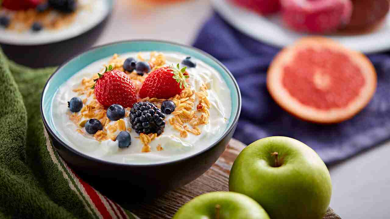 How to Plate Yogurt and Fruit Like a Café Brunch