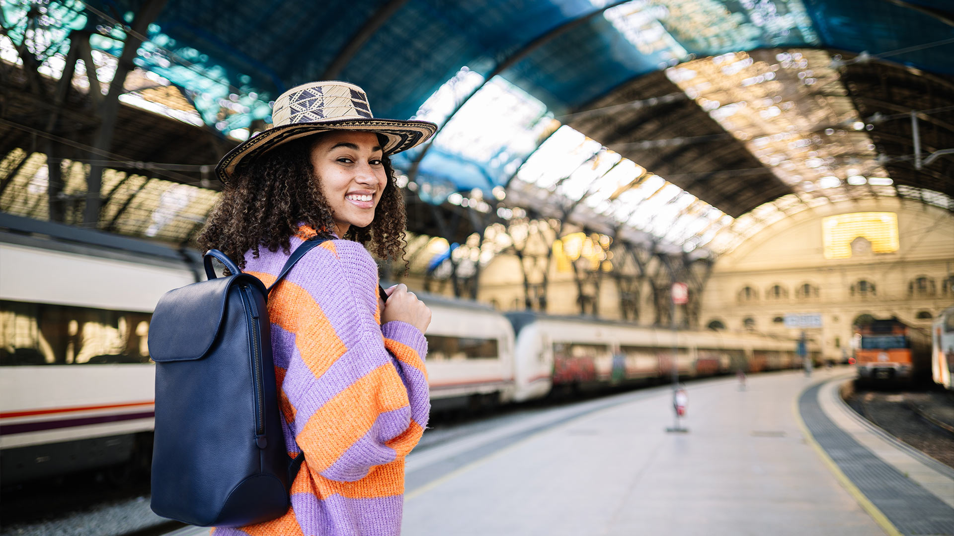 Best Travel Credit Cards for Global Trips: No FX Fees & Cashback Perks