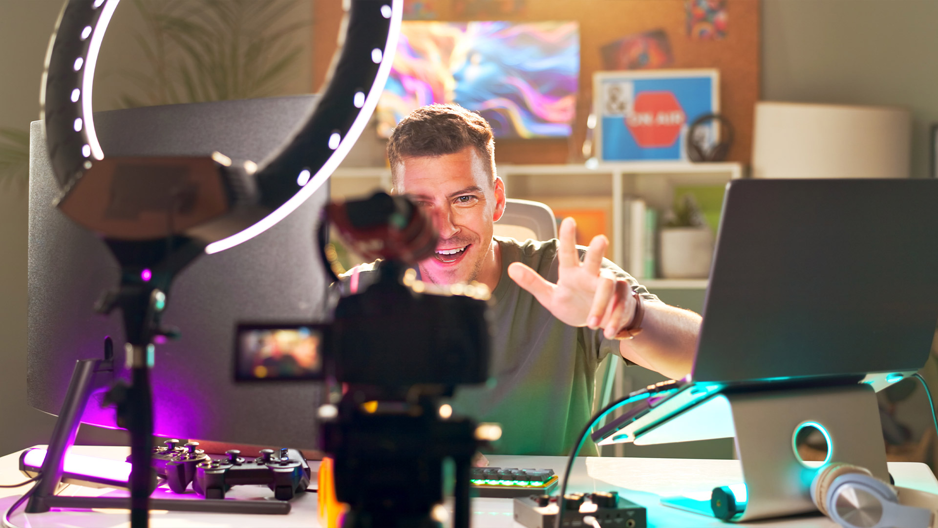 How to Design Click-Worthy Thumbnails for Your YouTube Videos