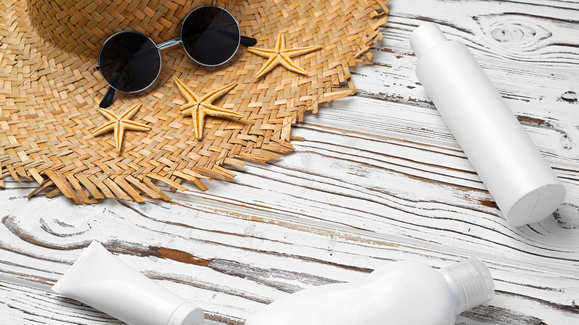 How to Protect Your Skin From the Sun Every Day