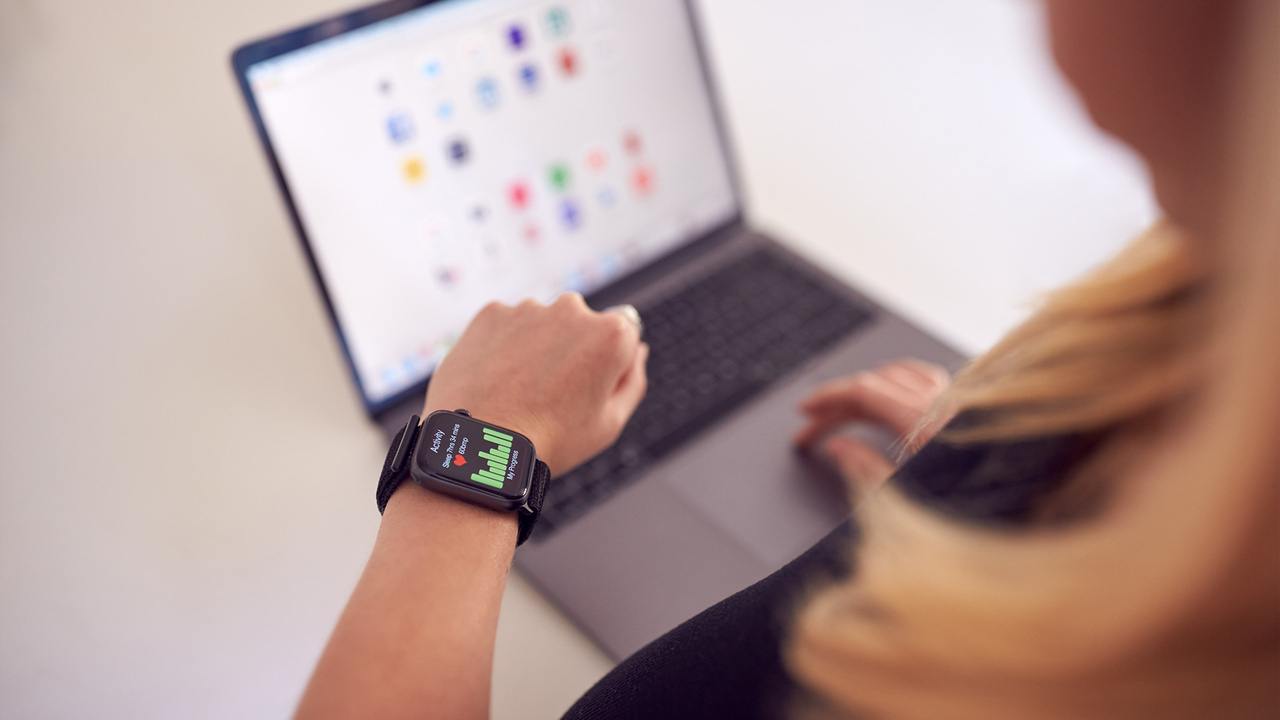 Wearable Devices for Anti-Aging: The Future of Health Monitoring