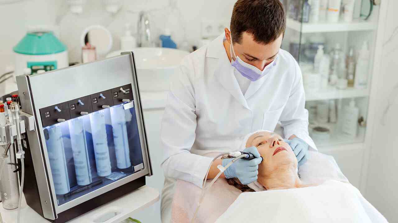 The Power of AI in Personalized Skincare for Anti-Aging