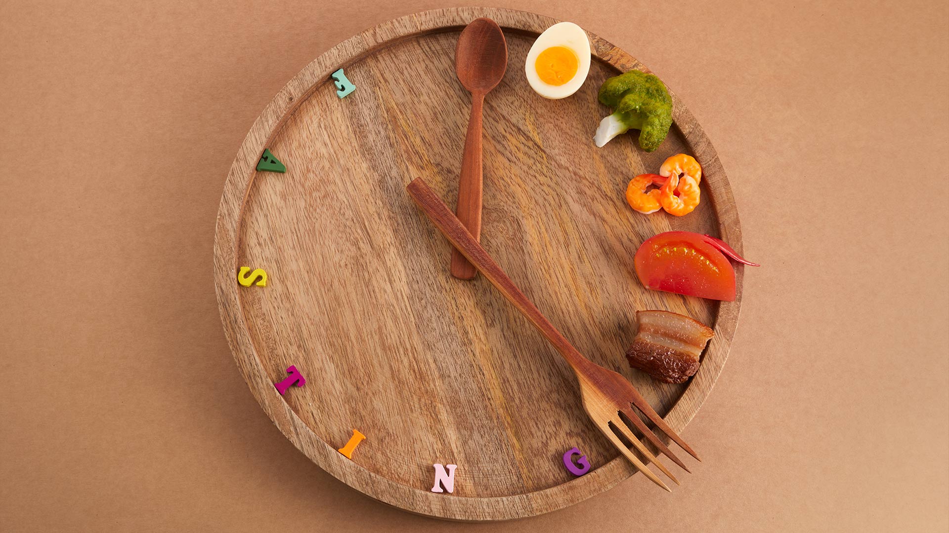Intermittent Fasting and Holistic Wellness: A New Anti-Aging Approach