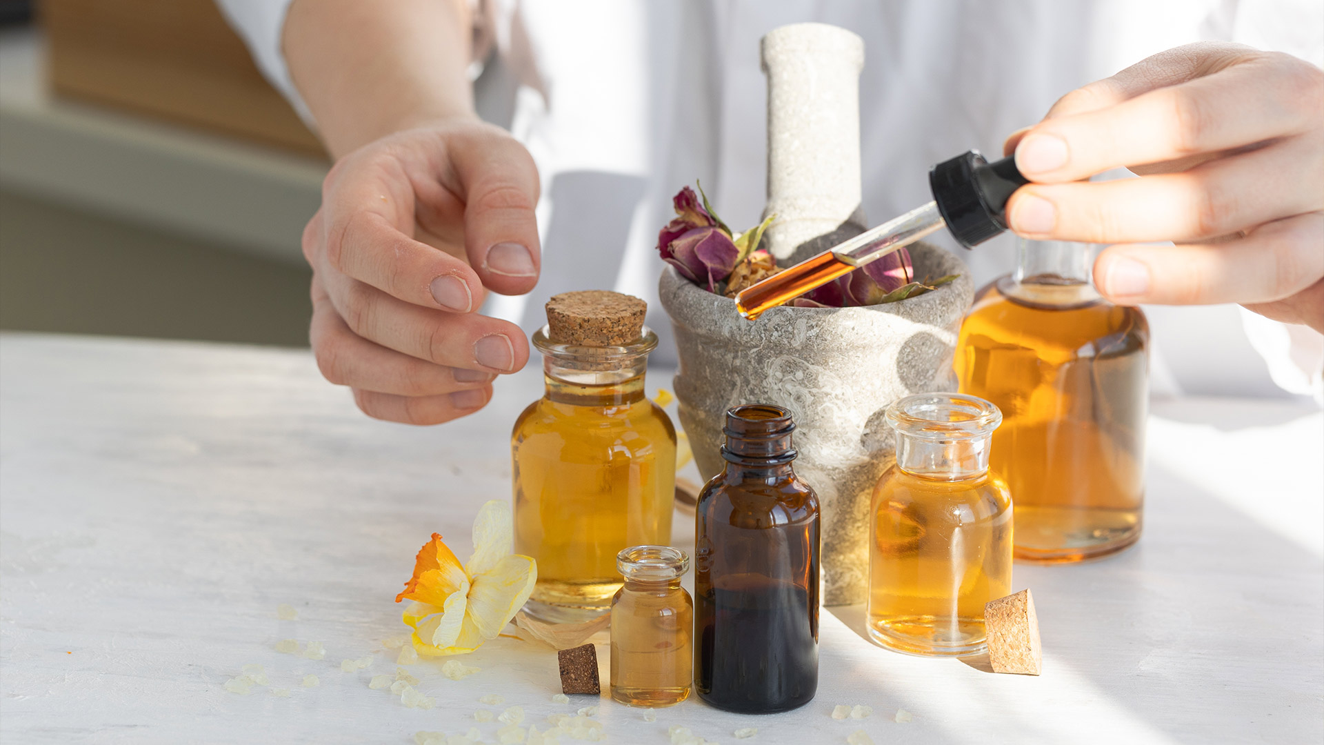 Essential Oils for Anti-Aging: Aromatherapy’s Role in Youthful Skin